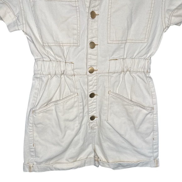 EUC Altar’d State Cream Denim Romper size XS - Picture 6 of 7